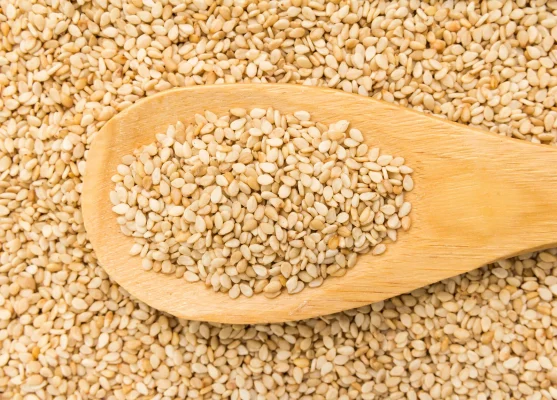sesame-seeds-wooden-spoon